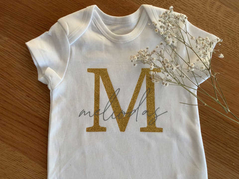 Shirt mit Initialen und Name